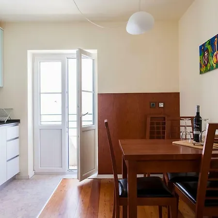 Exquisit Flat Right Apartment