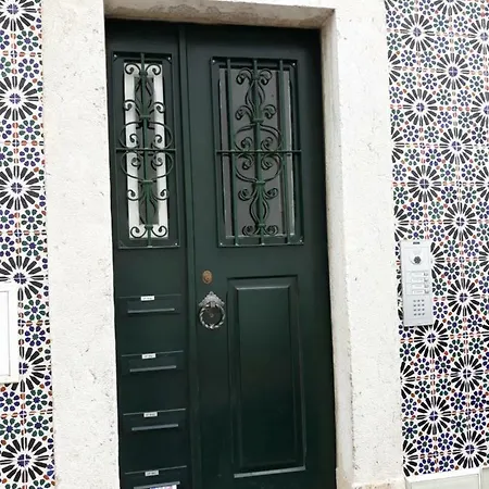 Exquisit Flat Right 公寓 *